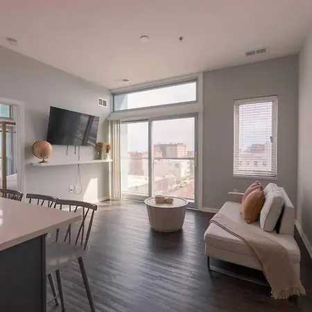 1 Bedroom 1 Bath At Downtown Kansas City
